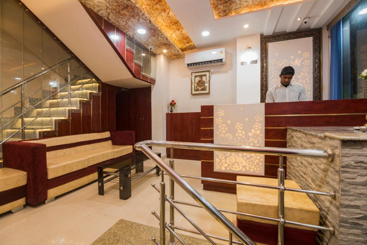 Hotel Bleue Mont Varanasi Esterno foto