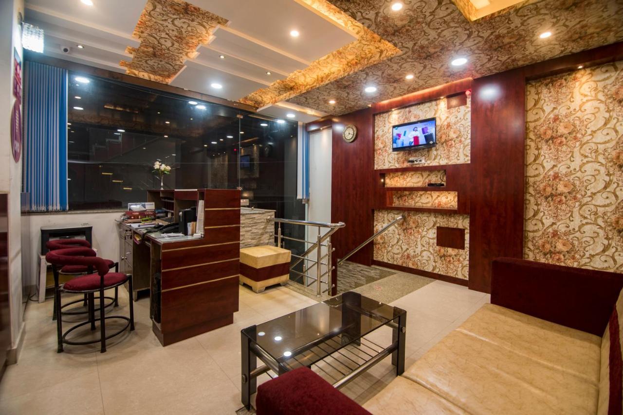 Hotel Bleue Mont Varanasi Esterno foto