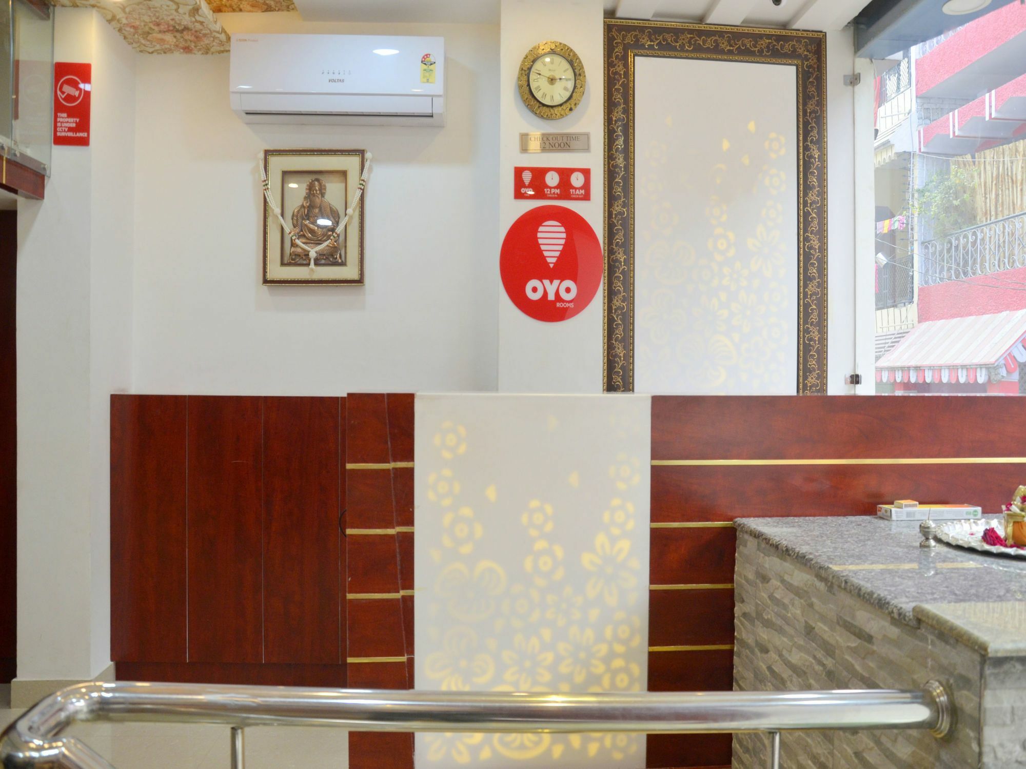 Hotel Bleue Mont Varanasi Esterno foto